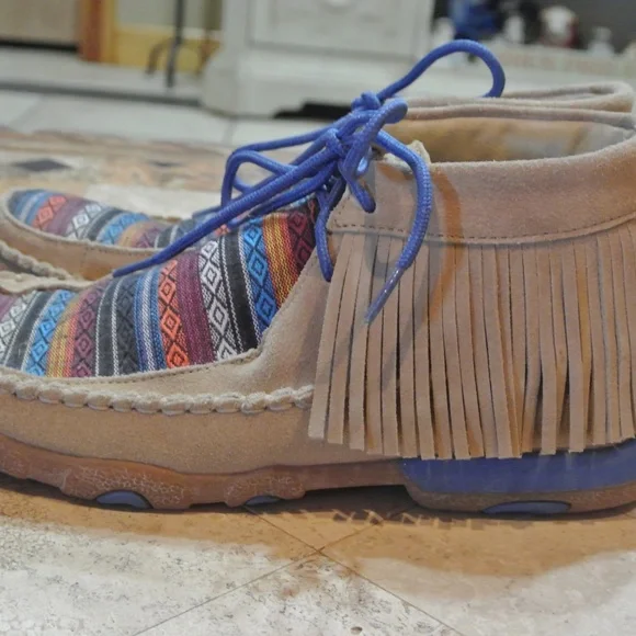 WOMENS SIZE 10 TWISTED X FRINGE LEATHER SERAPE SHOES - Picture 5 of 8